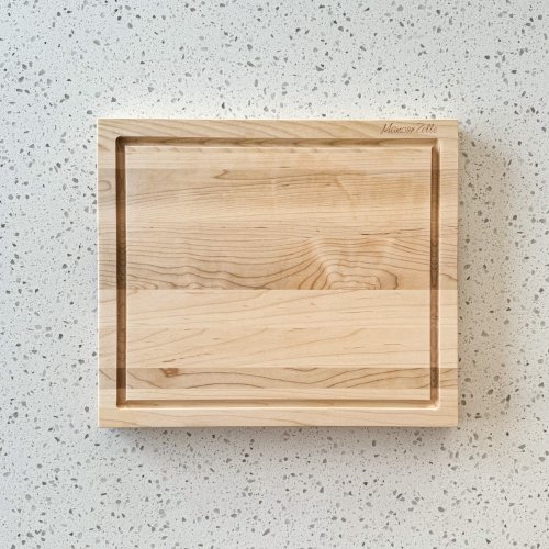 Planche à découper compacte